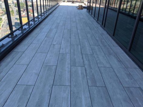 Same balcony now finished with beautiful Woodlook pavers