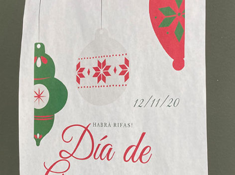 Sign with Christmas ornaments and Dia de Apreciacion